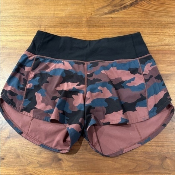 Lululemon Speed Up Short Updated Fit Heritage 365 Camo Brown Earth Mult size 4 - Picture 1 of 4